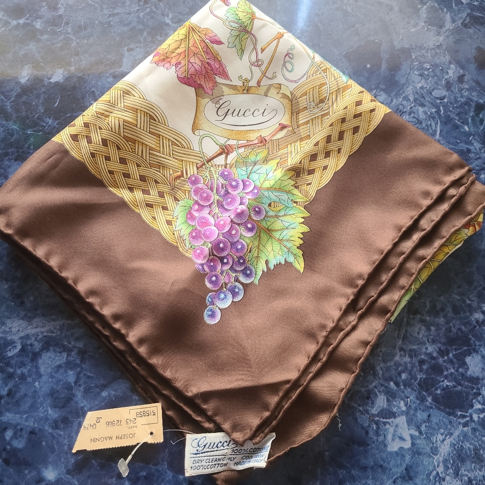 Dead stock Gucci scarf vintage butterfly grapes bees